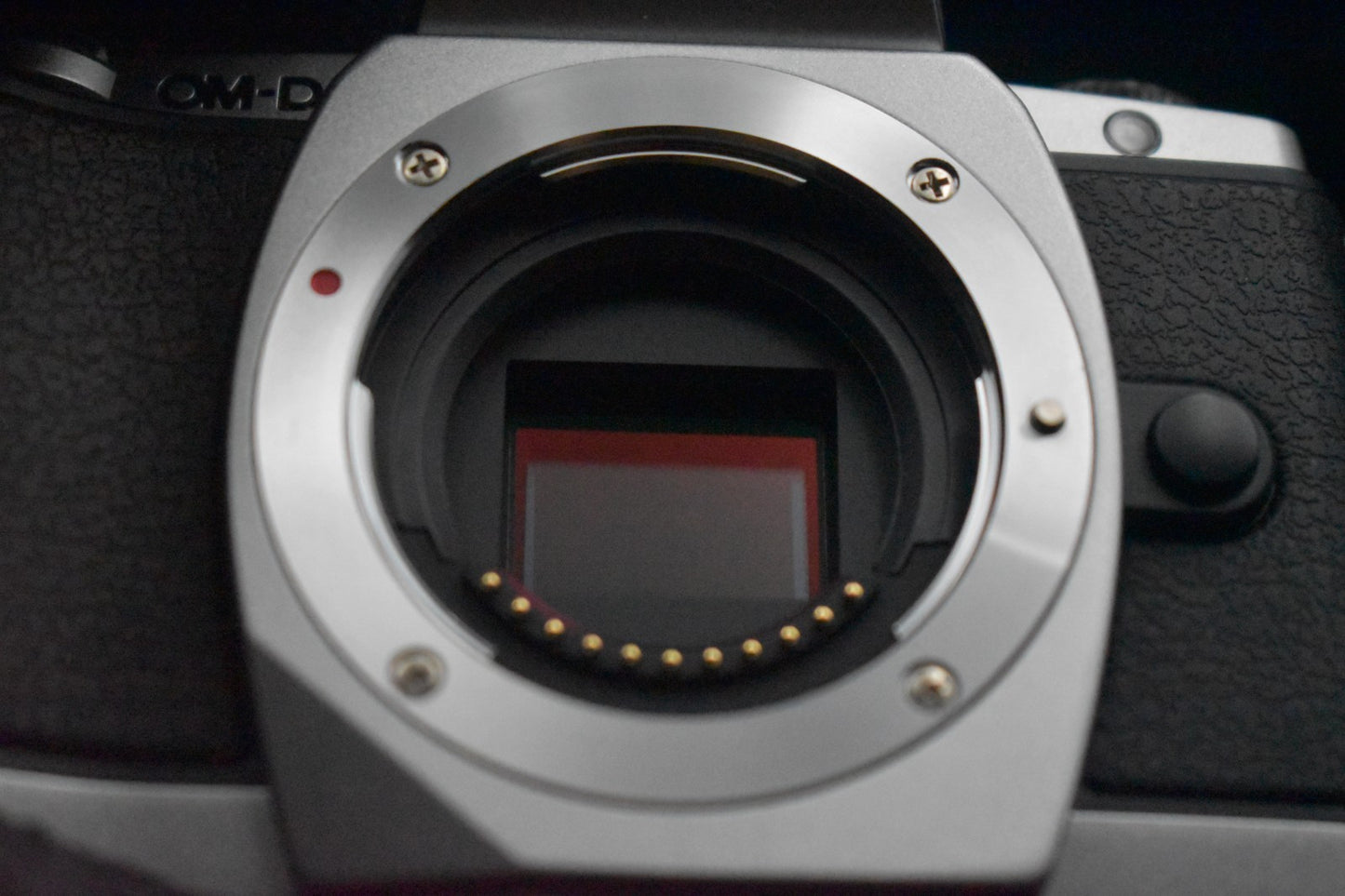 [US DUTY PAID] Olympus OM-D E-M10 16.1MP Digital SLR Camera Silver Japan 9168