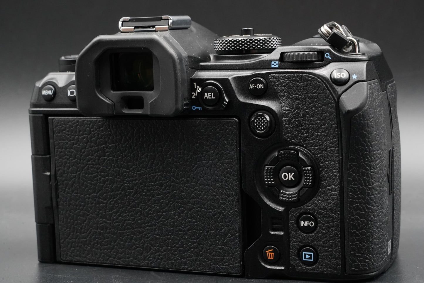 OLYMPUS OM SYSTEM OM-1 Mark II Mirrorless Camera US DUTY PAID 10669