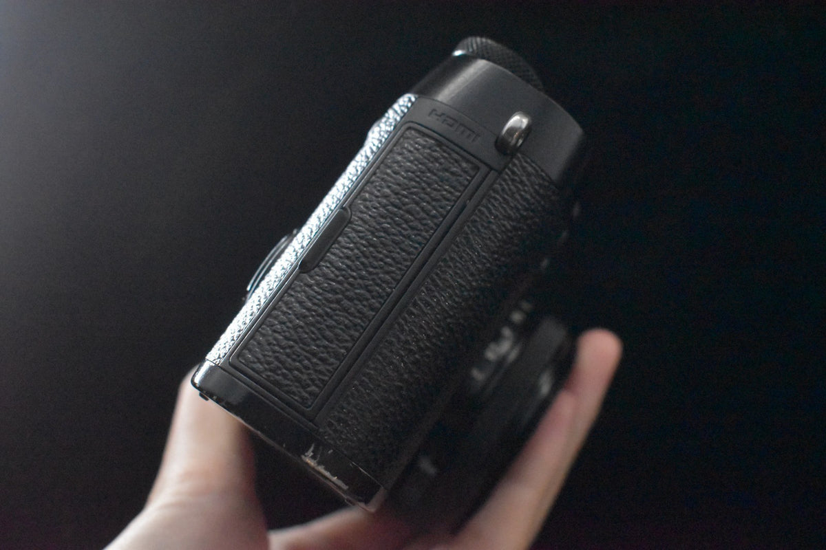 [US Duty Paid] Appareil photo numérique Fujifilm X100F 24,3 mégapixels noir...
