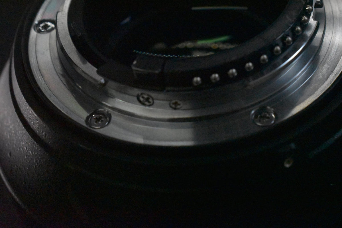 Nikon AF-S MICRO NIKKOR 105mm F/2.8G ED VR Lens US STOCK #10580