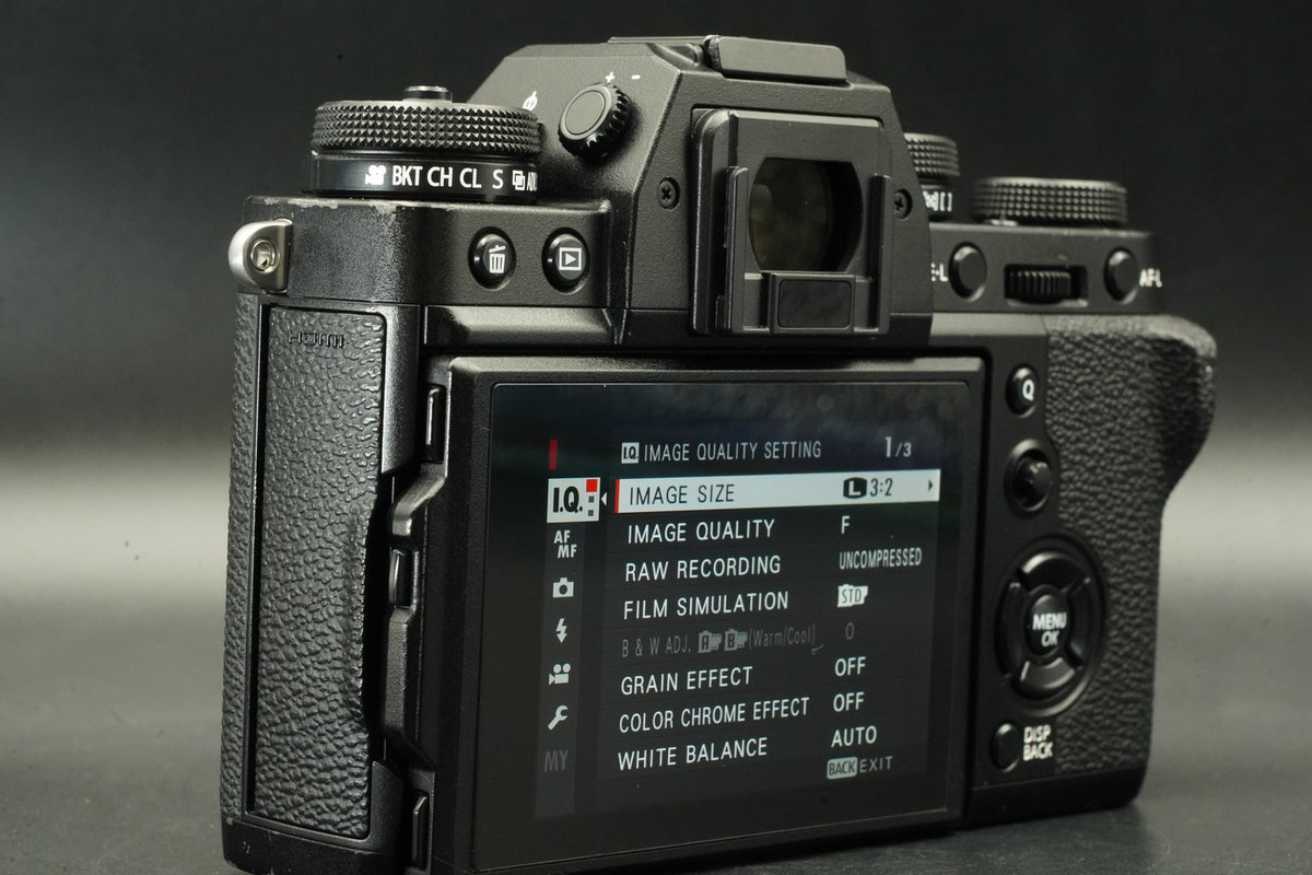 Fujifilm X-T3 Mirrorless Digital Camera Black -25 cuts- US STOCK #12172