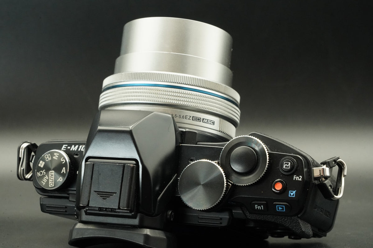 Olympus OM-D E-M10 Mirrorless Camera + 14-42mm 40-150mm -2888 cuts- #11793