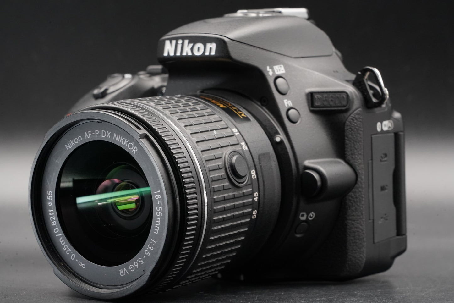 3604 cuts!! Nikon D5600 DSLR Digital Camera with 2 Lenses 11117