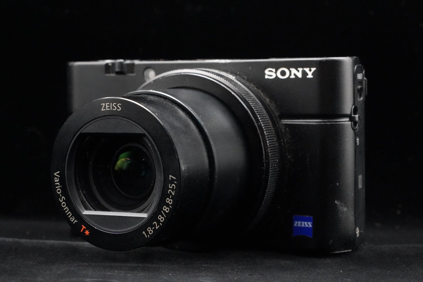 Sony Cyber-shot DSC-RX100 III M3 Point Shoot Digital Camera 10137