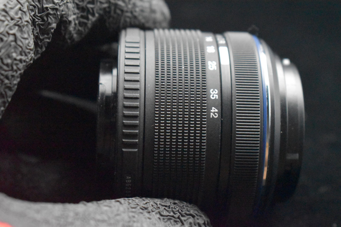 6807 shots! [US Duty Paid] Olympus E-PL8 w/ 40-150mm Lens Digital Camera 9210