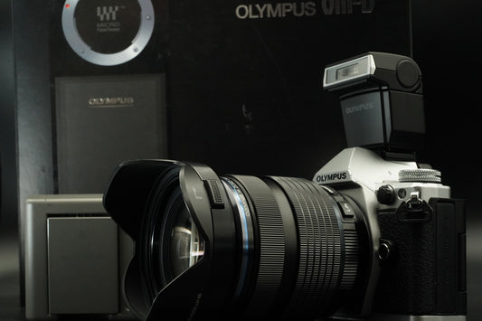 Olympus OM-D E-M5 Mark II w/ M.ZUIKO 14-150 II Lens Silver -8161 cut- #11732