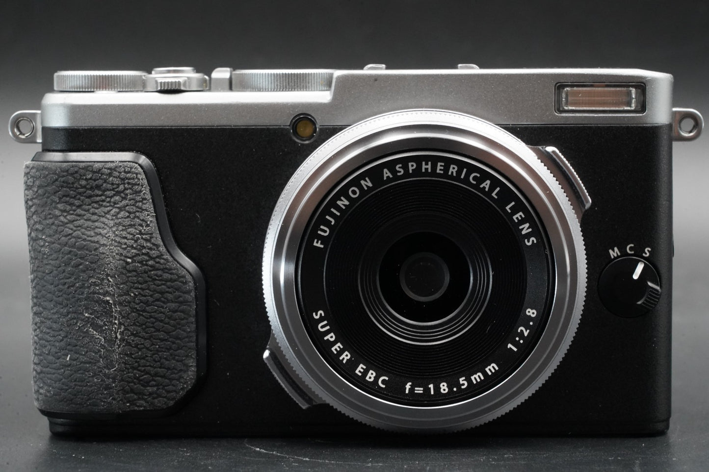 Fujifilm Fuji X70 X 70 Black 16.3MP Digital Camera US DUTY PAID 10834