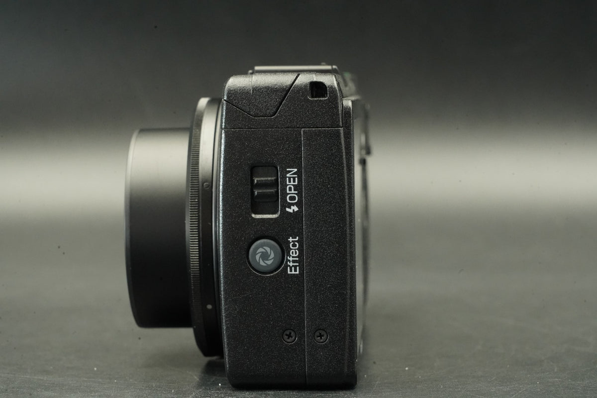 RICOH GR 16.2MP Digital Compact Camera Black -1431 cuts- #12476