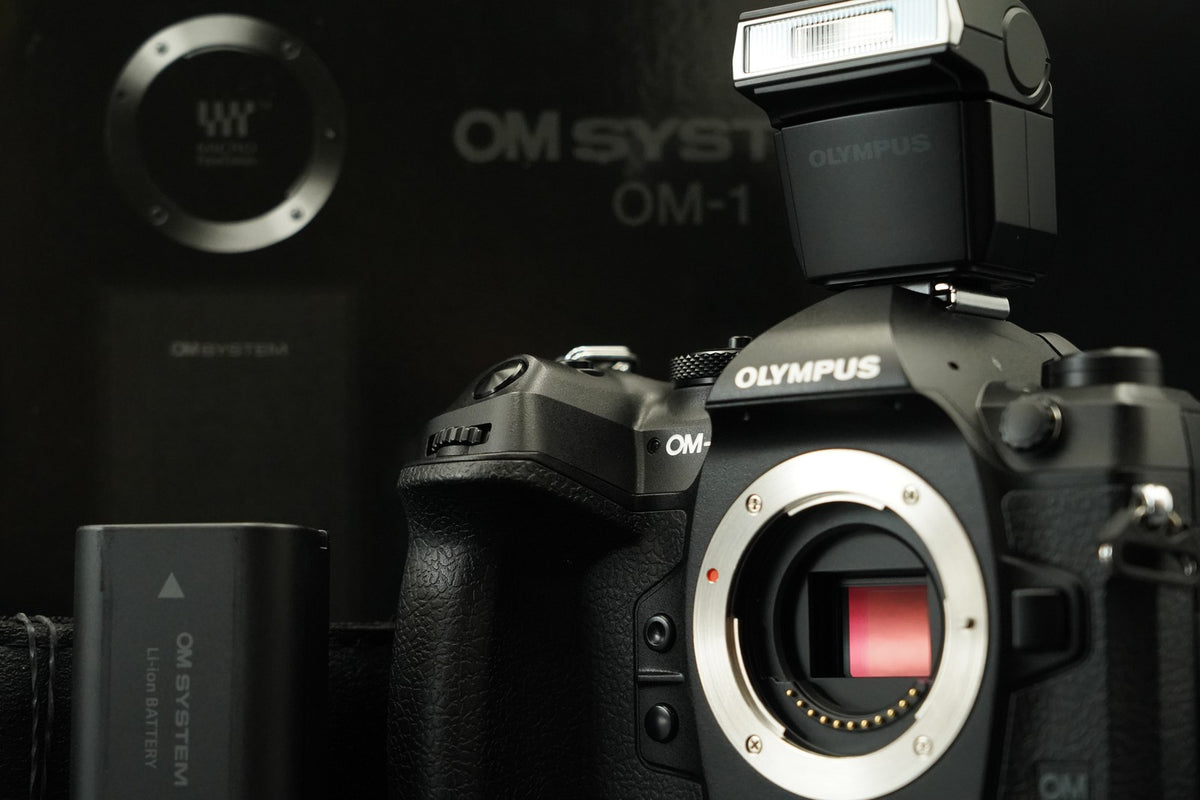 OLYMPUS OM System OM-1 20.4MP Mirrorless Camera -739 cuts- #12216