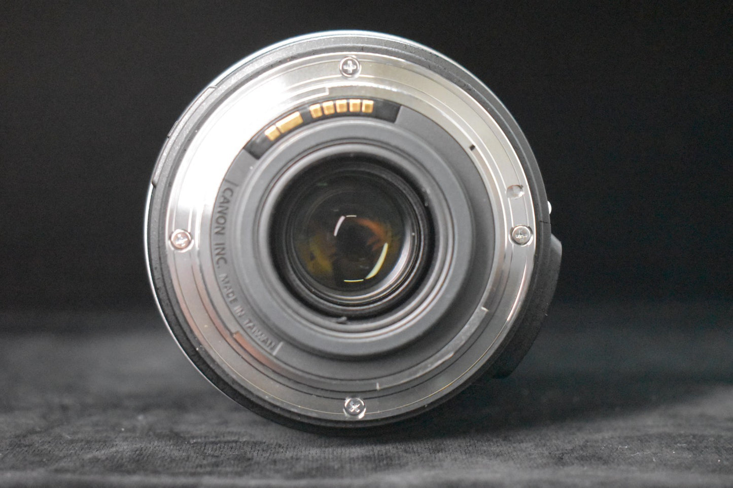 Canon EF-S 18-200mm f/3.5-5.6 IS Wide Angle Zoom AF Lens 10067 68 US Duty Paid