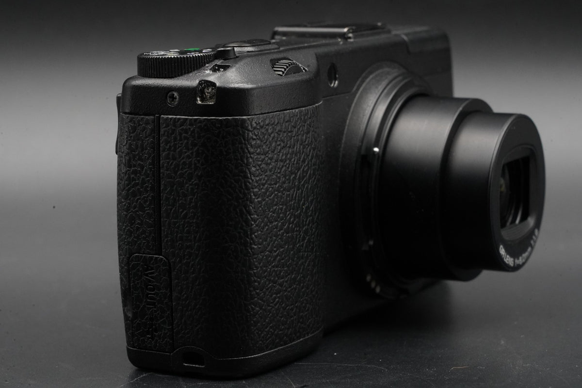 Ricoh GR Digital III 3 10.0MP Digital Camera US STOCK #10722