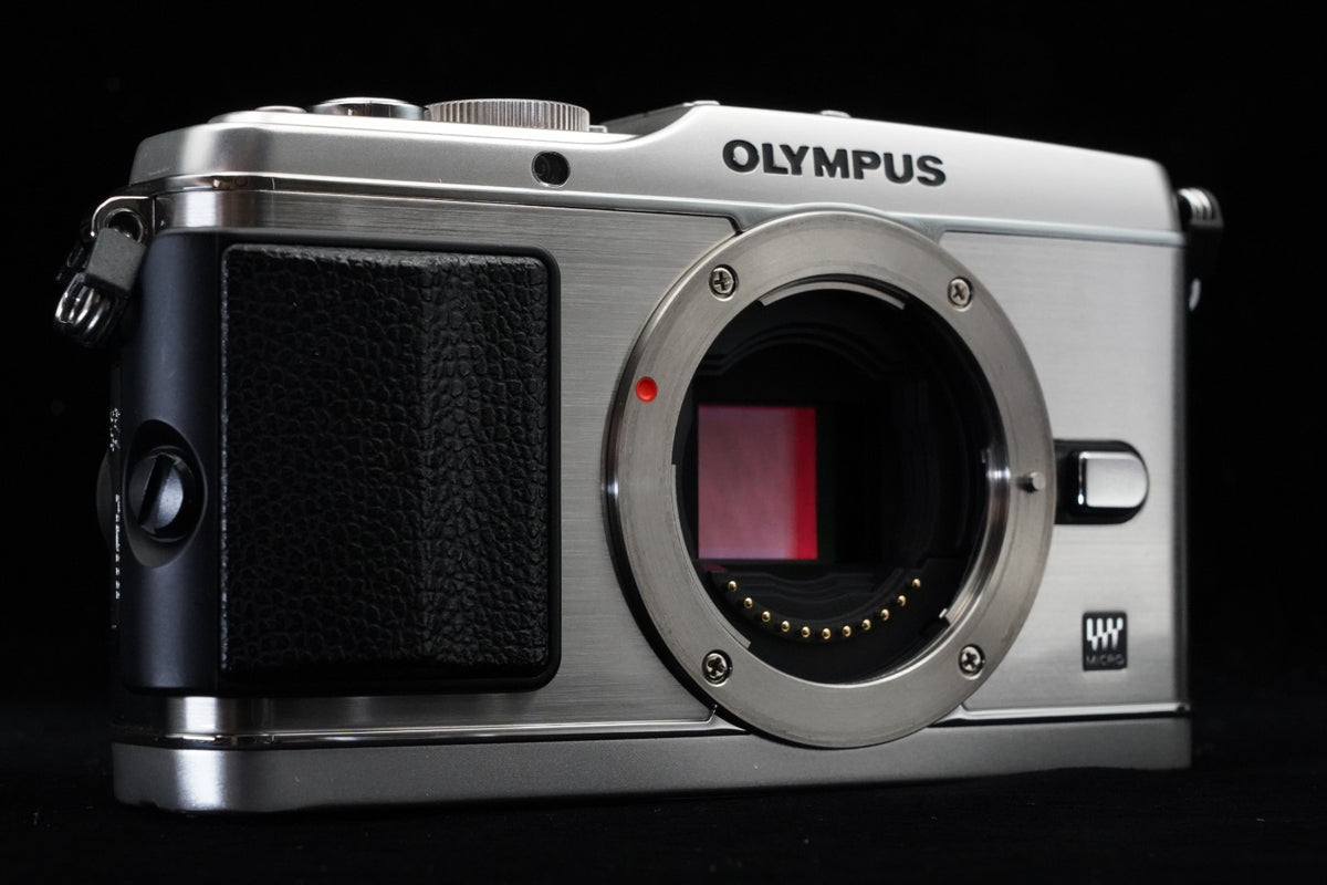 Olympus PEN E-P3 Digital Camera Silver From Japan [] US STOCK #9490