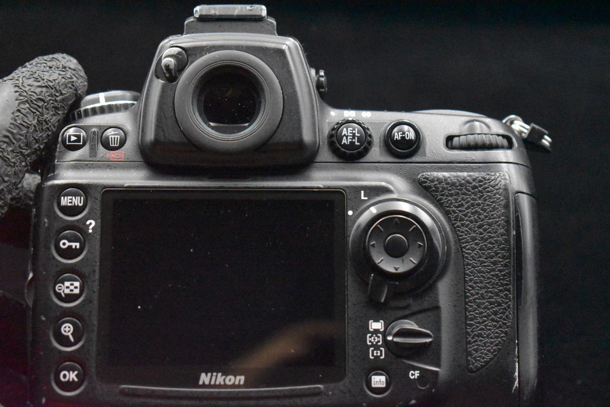 [US Duty Paid] Nikon D700 12.1 MP DSLR Digital Video Camera Used 9201