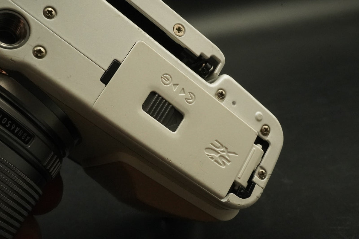 Olympus PEN E-PL7 Digital Camera White with 14-42mm Lens US STOCK #10166