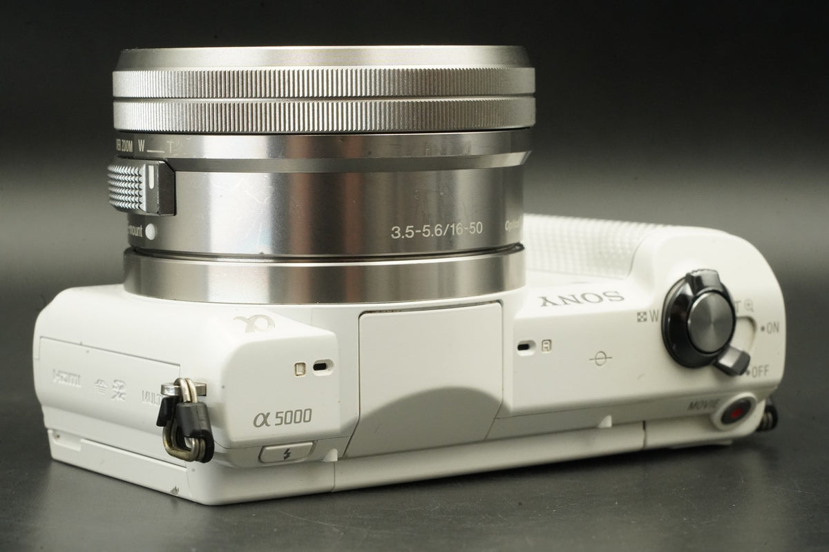 Sony a5000 Digital Camera White with 14-42mm + 55-210mm Lens -3359 cuts- #12364