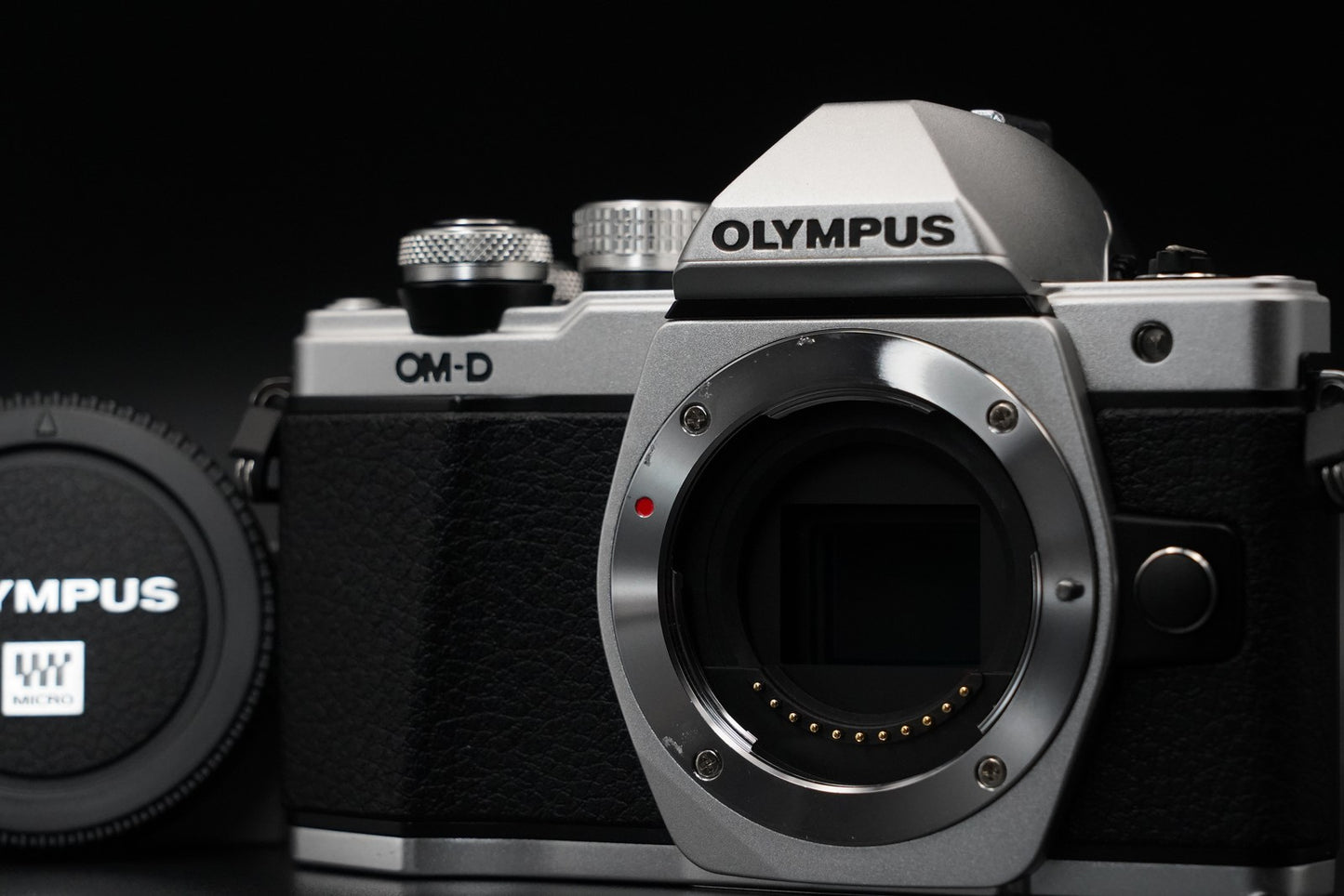 Olympus OM-D E-M10 Mark II 16.1MP Digital Camera Silver US Duty Paid 10449