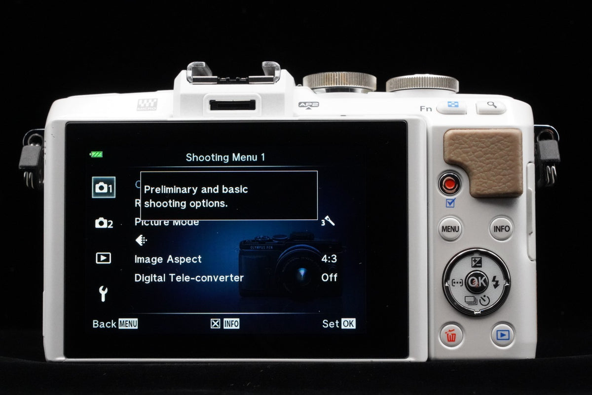 Olympus PEN E-PL7 Digital Camera White with 14-42mm Lens US STOCK #10166