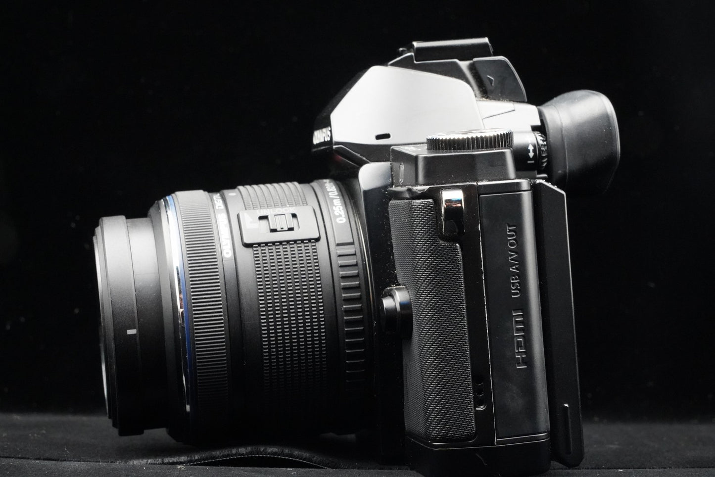 Olympus OM-D E-M5 Mirrorless Digital Camera with Lens Black US Duty Paid 10048