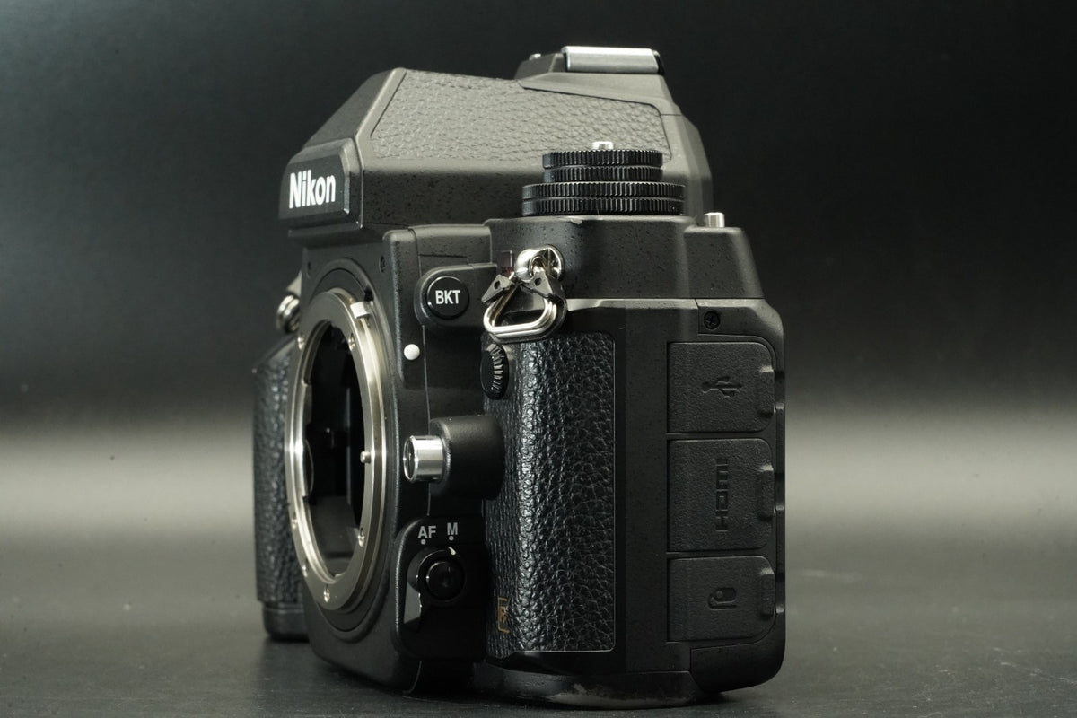 Nikon Df Negro DSLR Cuerpo de la cámara digital -71643 cortes- #11593