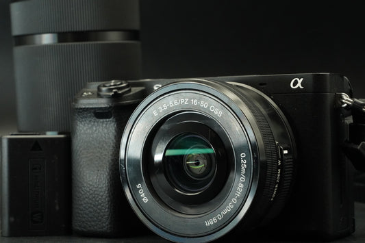 Sony A6400 Digital Camera Black w/ 16-50mm 55-210mm Lens -6811 cuts- #11829