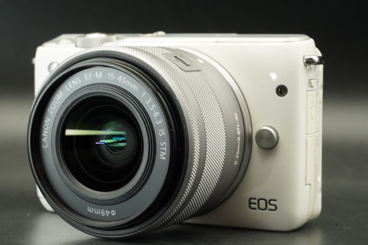 Canon EOS M10 fotocamera digitale mirrorless bianca con obiettivo 15-45 mm...