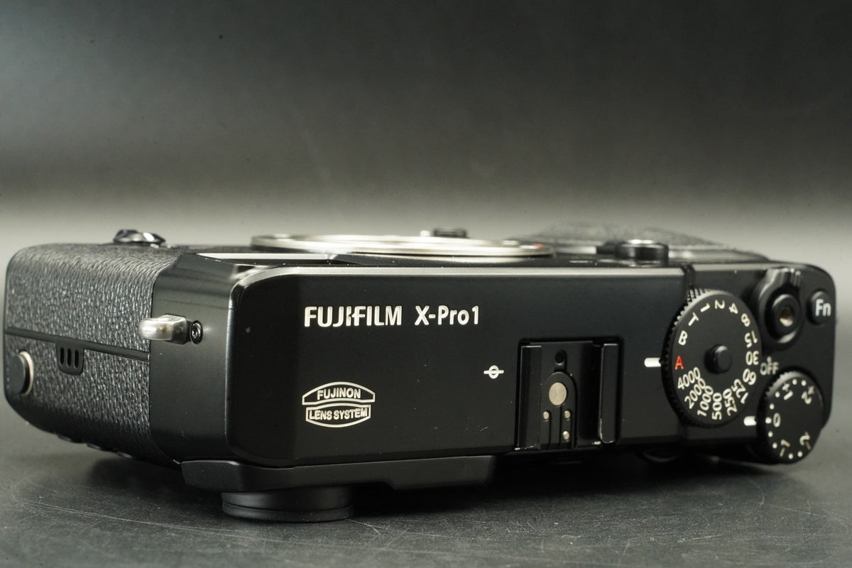 Fujifilm X-Pro1 Mirrorless Digital Camera Black US STOCK #12277