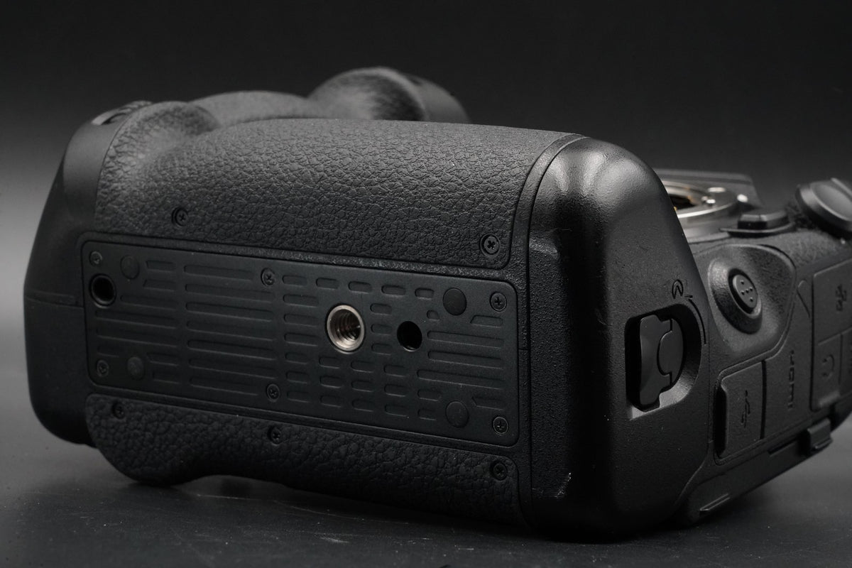 Nikon Z9 Mirrorless Camera Body #10748