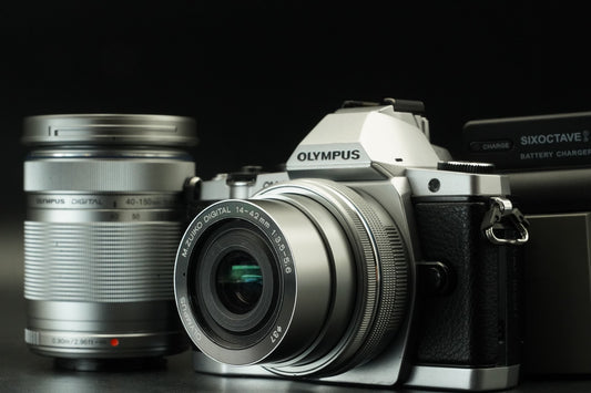 Olympus OM-D E-M5 Digital Camera with 14-42mm + 40-150mm Lens Silver #12043