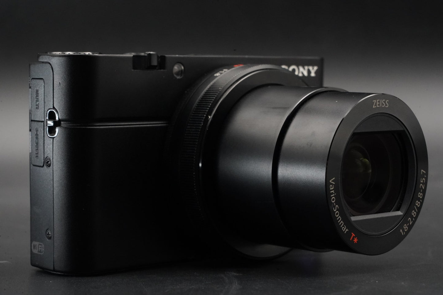 Sony Cyber-shot DSC-RX100M3 III Point Shoot Digital Camera US Duty Paid 10786