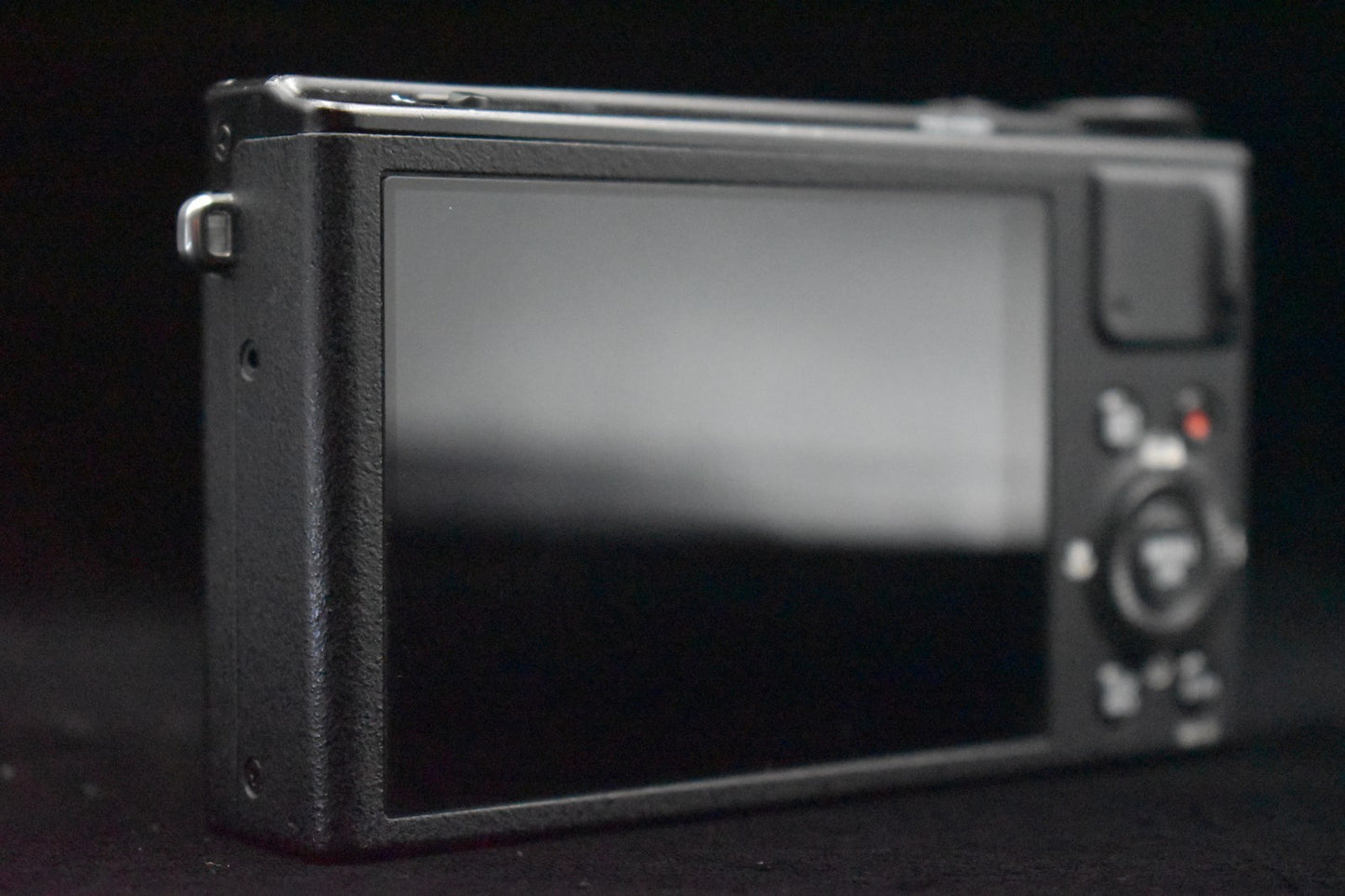 [US Duty Paid] FUJIFILM XQ2 Compact Digital Camera Black 9441