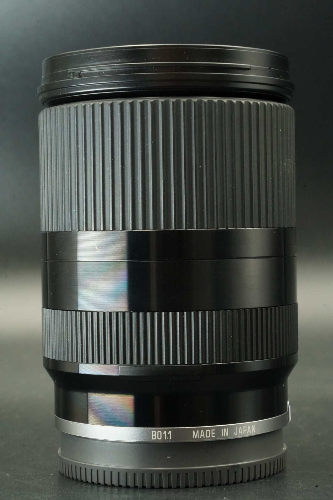 Tamron B011 18-200mm f/3.5-6.3 Di III VC Black for Sony E-Mount 111642 1643
