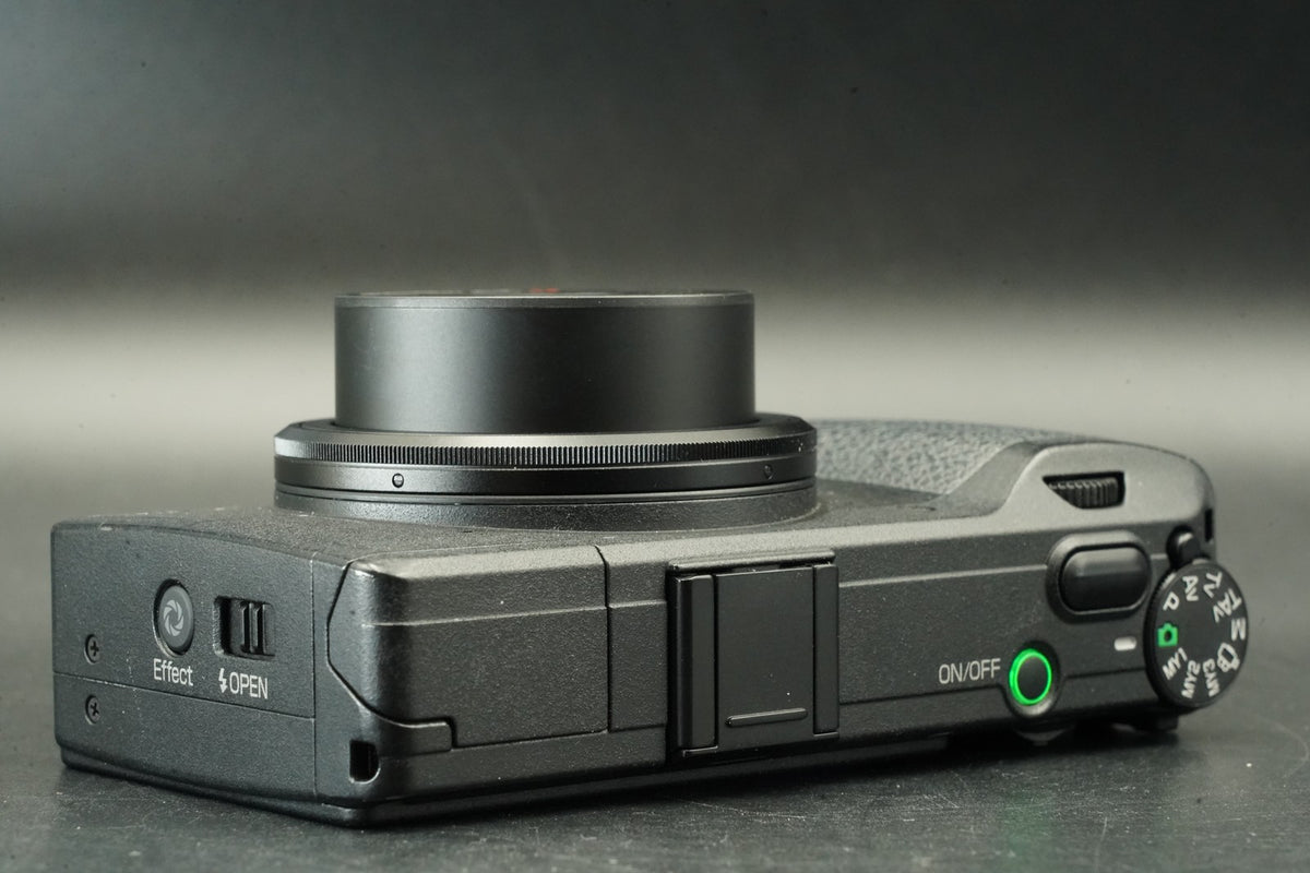 RICOH GR 16.2MP Digital Compact Camera Black JAPAN US STOCK #11964
