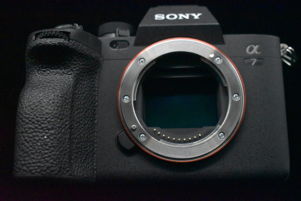 [US Duty Paid] Sony Alpha a7 IV ILCE-7M4 englischsprachige Digitalkamera #8328