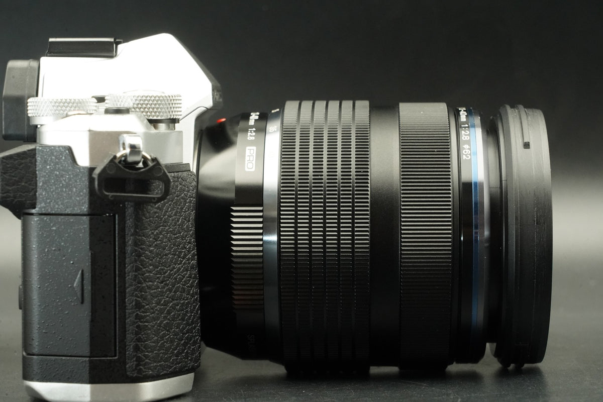 Olympus OM-D E-M5 Mark II w/ M.ZUIKO 14-150 II Lens Silver -8161 cut- #11732