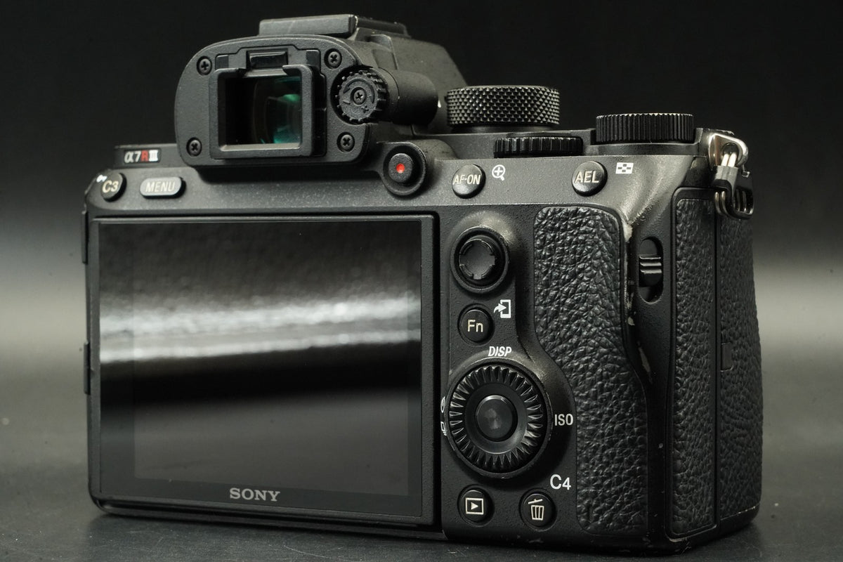 Sony A7R III ILCE-7RM3 Mirrorless digital camera English OK -106K cut-# 12089