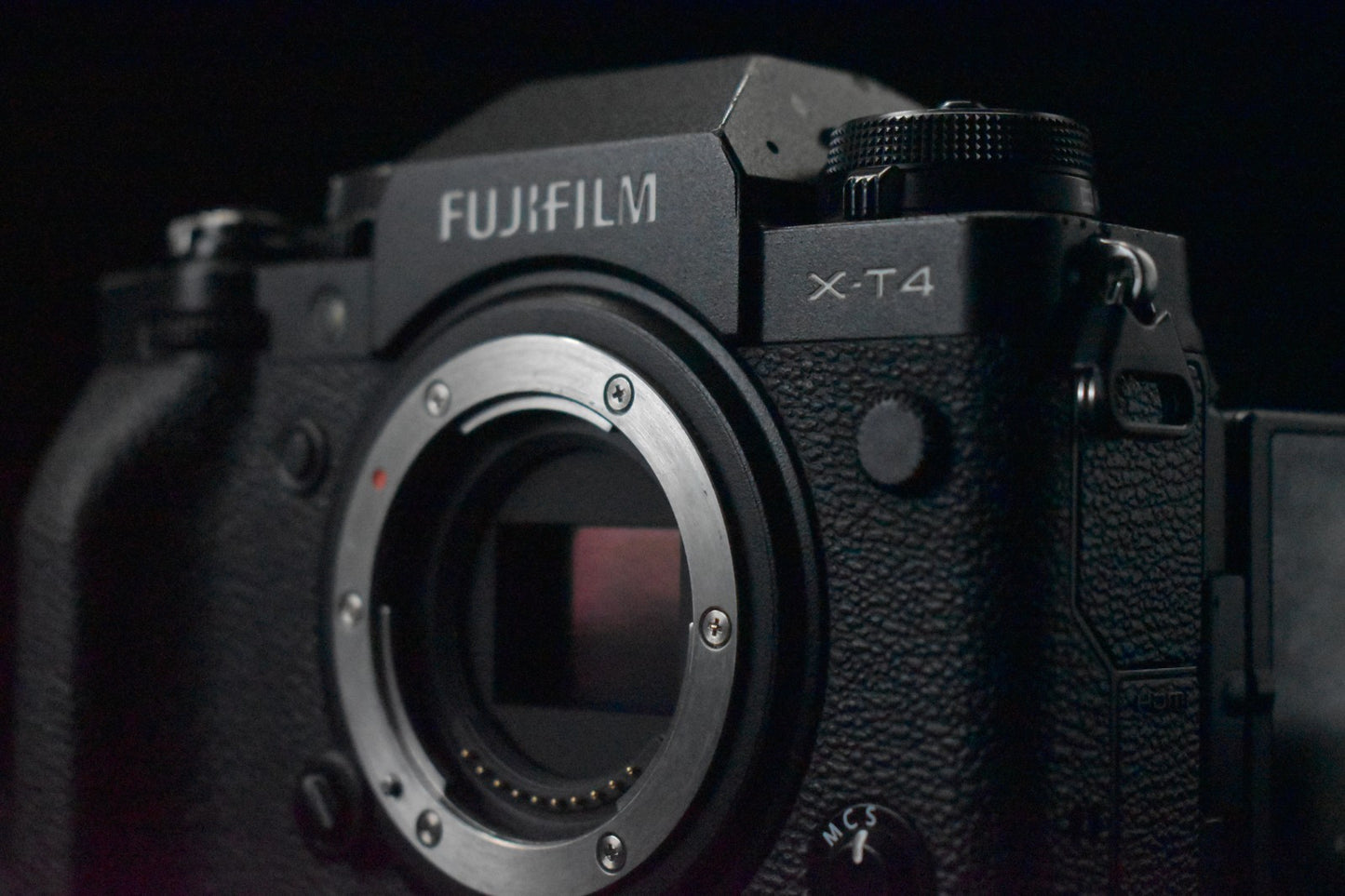 Fujifilm X-T4 26.1MP Mirrorless Digital Camera Body Black 83 31 [] US STOCK