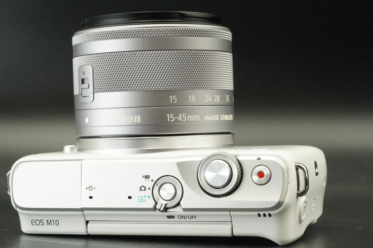 Canon EOS M10 fotocamera digitale mirrorless bianca con obiettivo 15-45 mm...