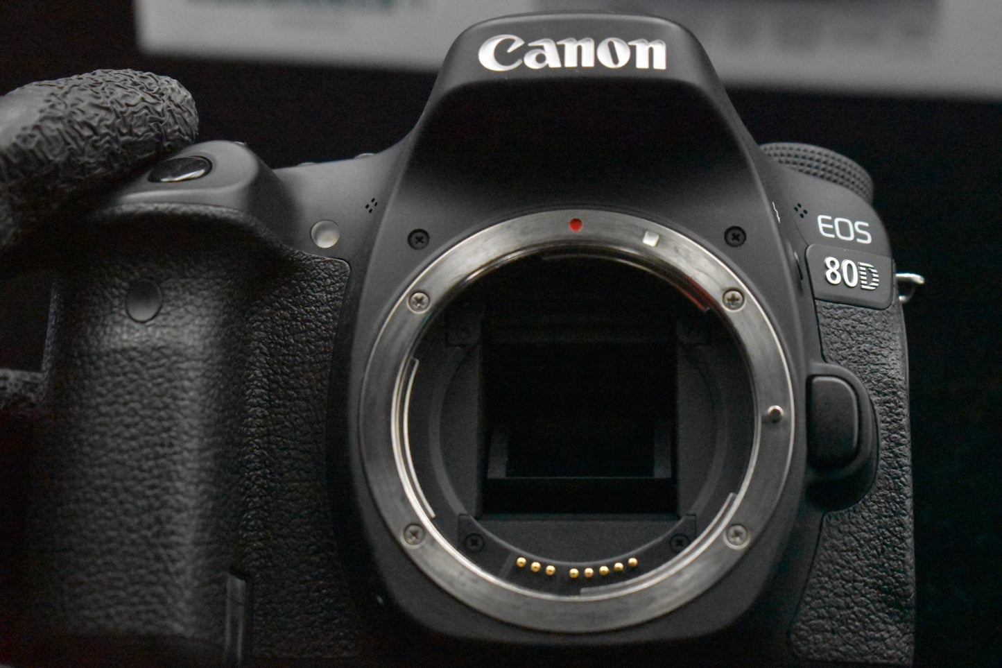 [US Duty Paid] Canon EOS 80D Digital Camera + EF-S 18-55mm II USM Lens 9082