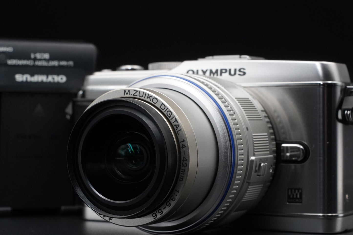 Olympus PEN E-P3 12.3MP Digital Camera Silver US Duty Paid 10538