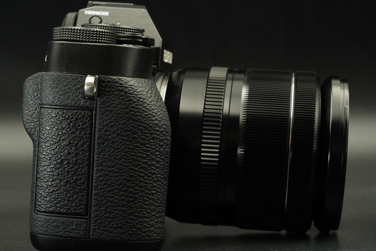 Fujifilm X-T1 Digital Camera w/ XF 18-55mm f/2.8-4 R LM OIS Lens Kit #12428