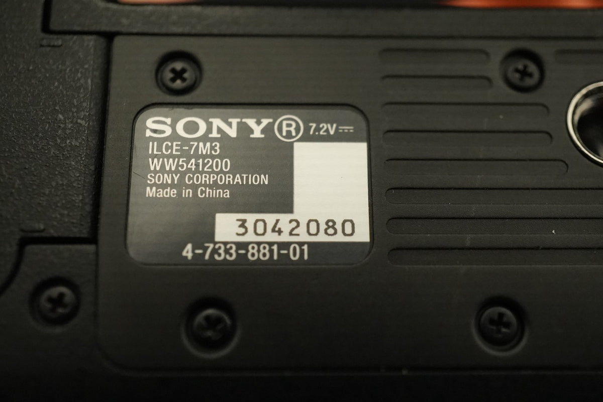 Sony Alpha a7 III ILCE-7M3 Digital Camera -15428 cuts- #12006