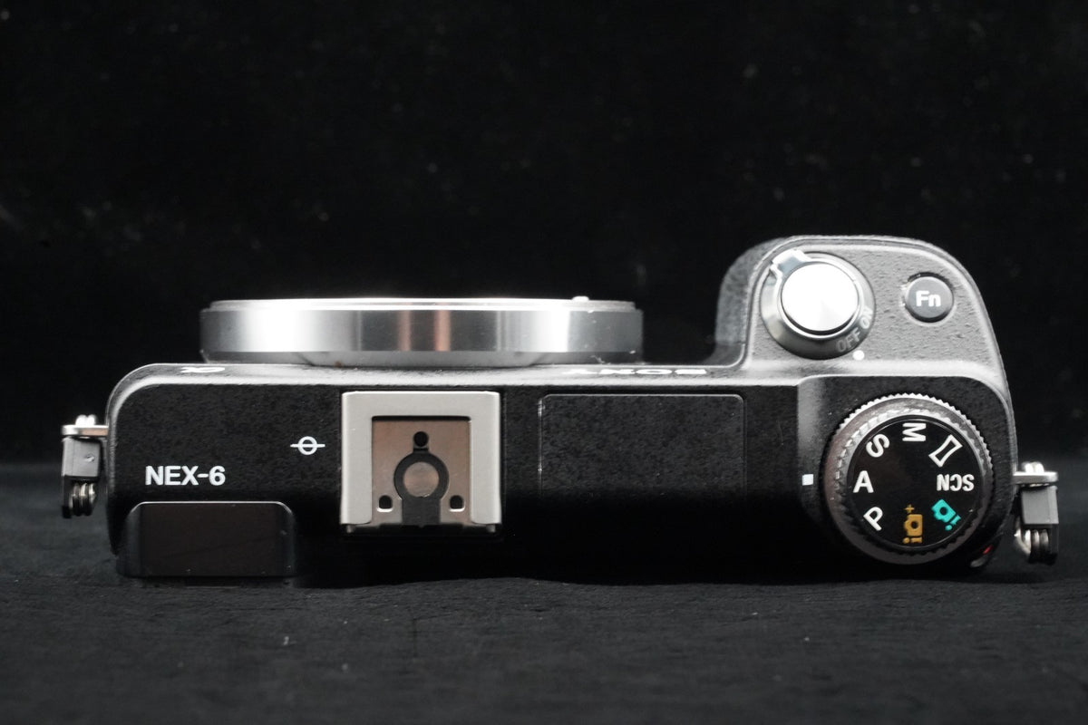 Sony α NEX-6 Digital Camera w/ 16-50mm PZ Lens ENGLISH OK! [] US STOCK #9660