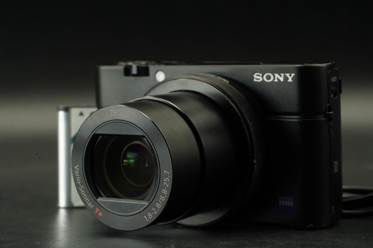 Sony Cyber-shot DSC-RX100M3 III Point Shoot Digital Camera #12203
