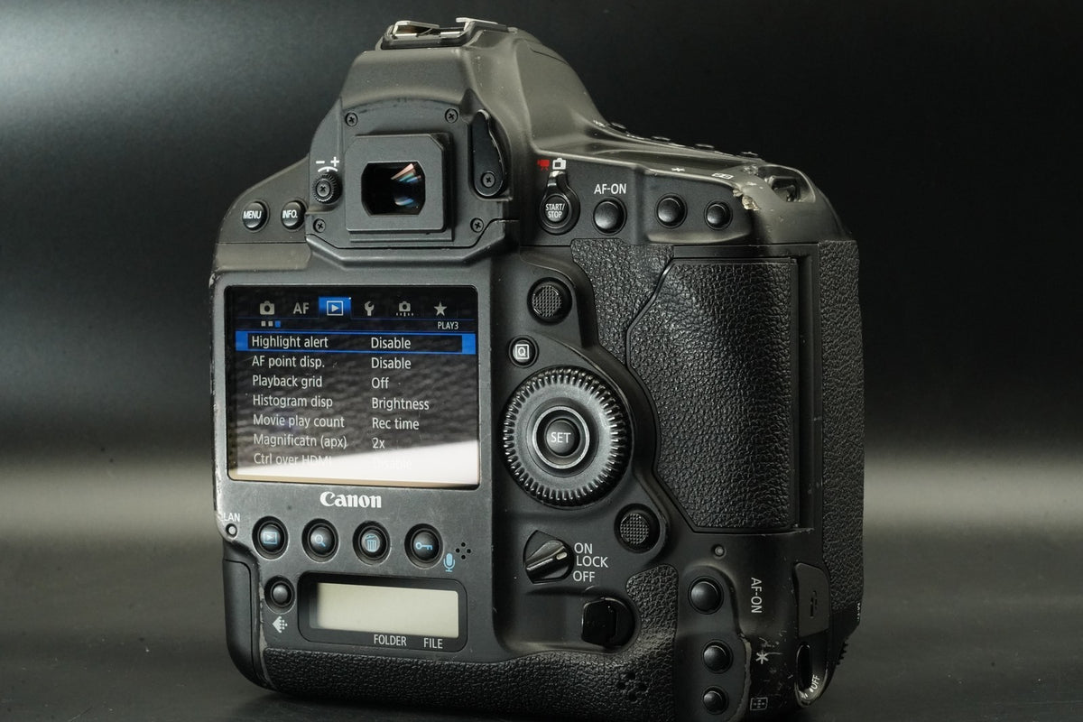 Canon EOS-1D X Mark II Body EOS-1DXMK2 #11993