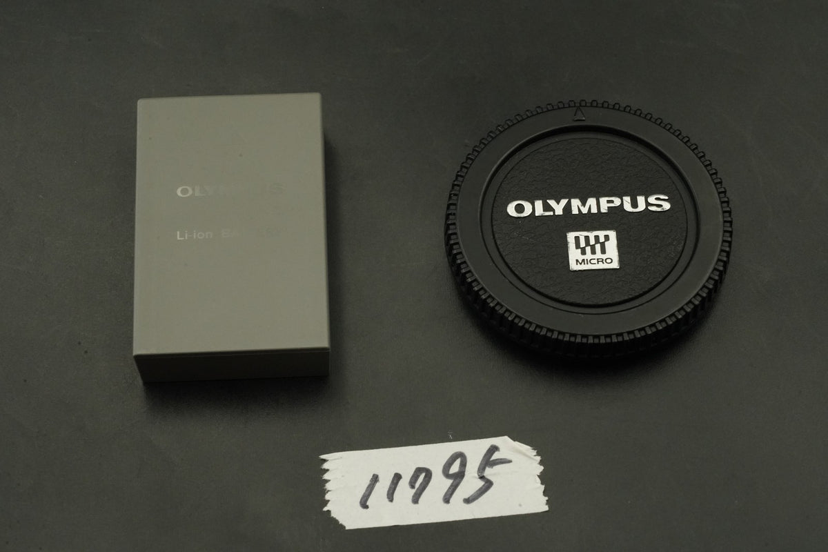 Olympus OM-D E-M5 Mark III 20.4MP Mirrorless Digital Camera -3331 cuts- #11795
