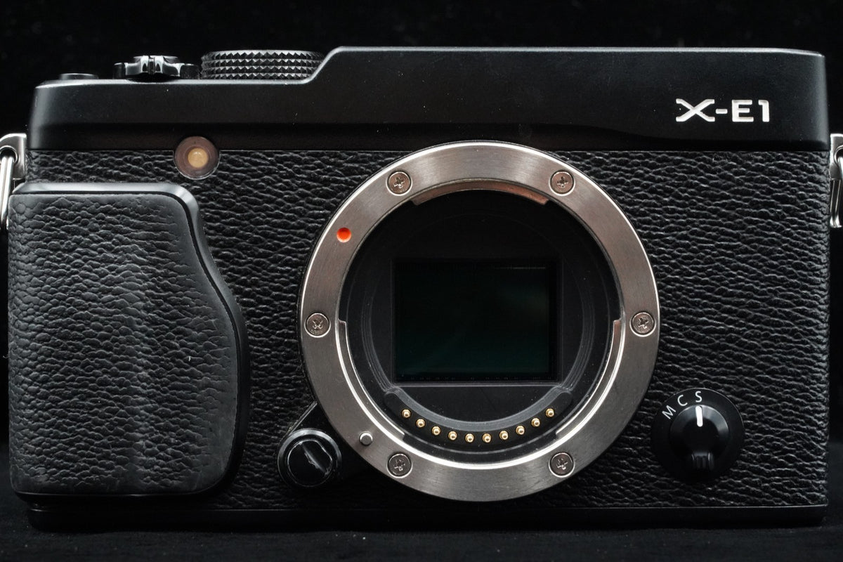 Fujifilm X-E1 16.3MP Digital SLR Camera Body Black US STOCK #9553