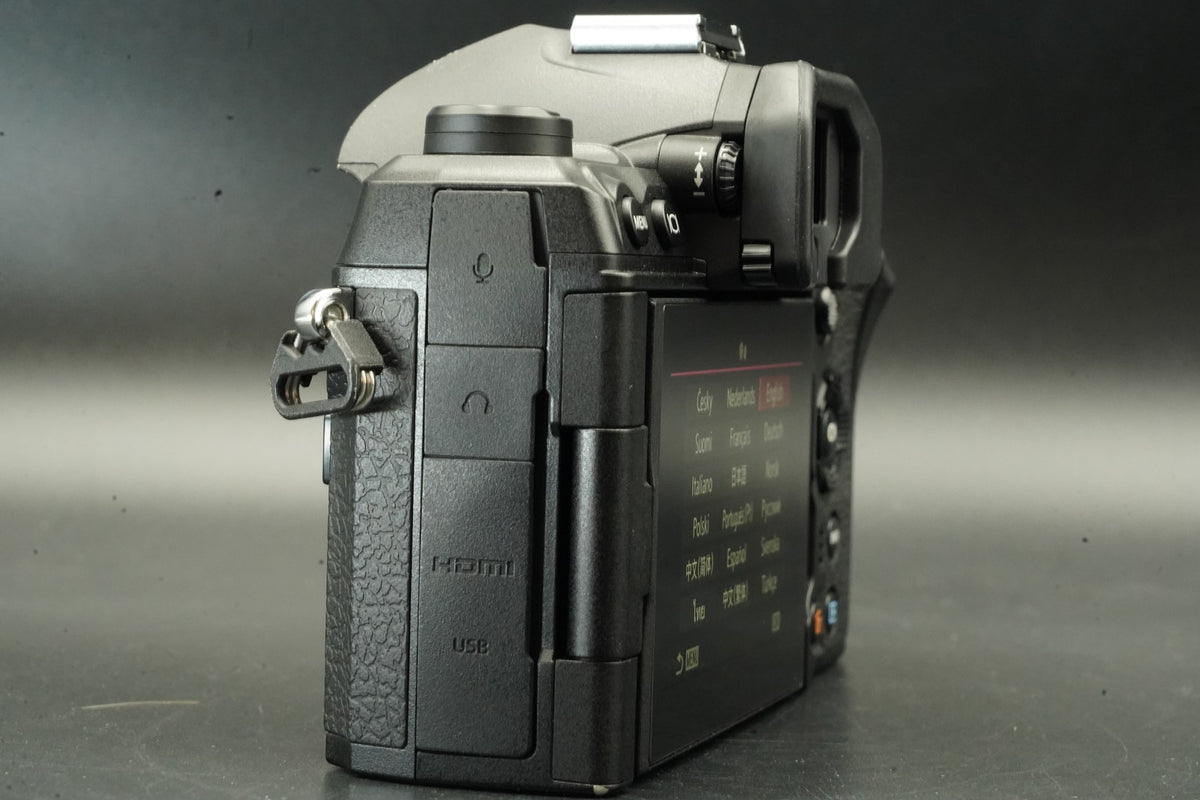 OM SYSTEM OM-1 Mark II Mirrorless Camera -842 cuts- US STOCK #11810