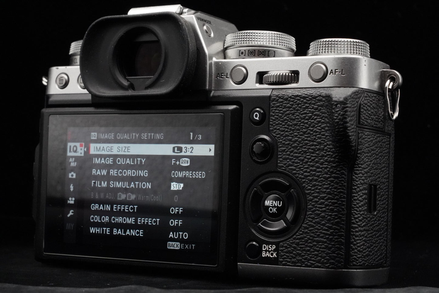 Fujifilm X-T3 Mirrorless Digital Camera Silver with Lens US Duty Paid 9939
