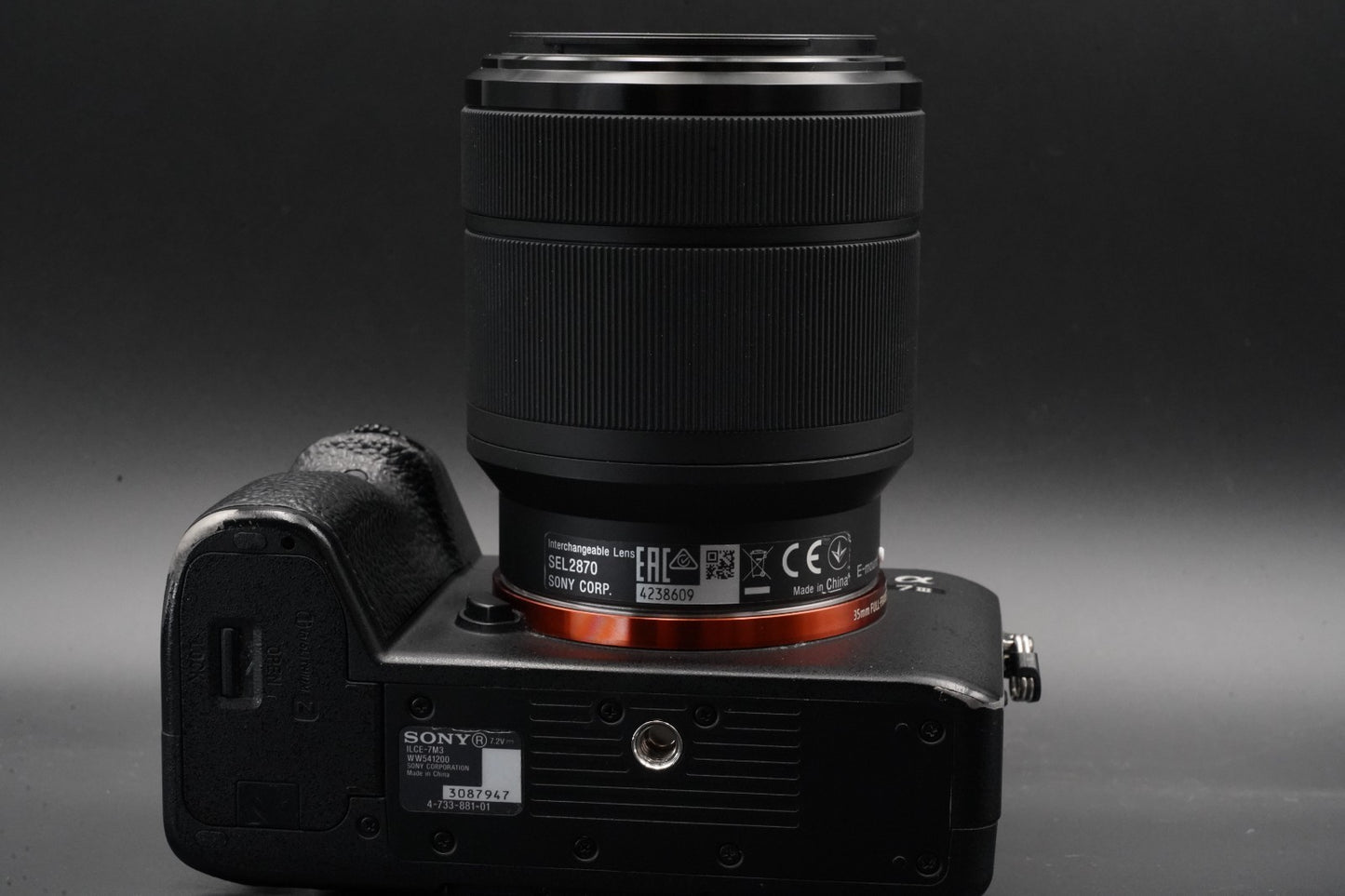 Sony Alpha a7 III ILCE-7M3 Mirrorless Digital Camera w/ FE 28-70 Lens 10678