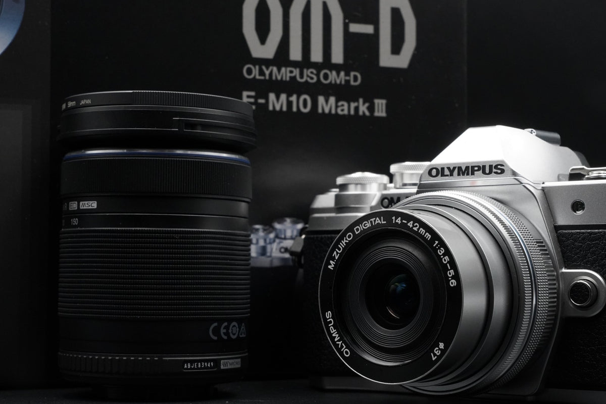 Olympus OM-D E-M10 Mark III Silver Body Only Silver w/ 2 #Lenses10447